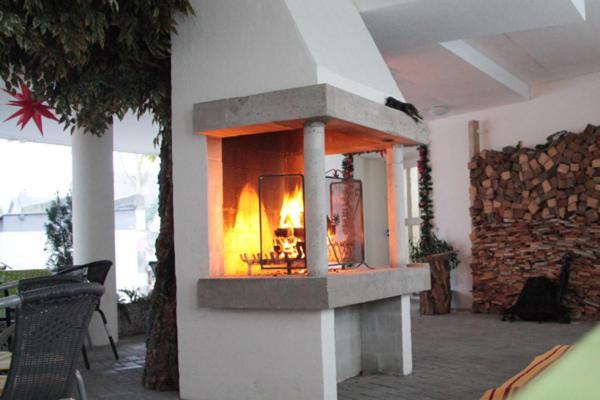 Hotel Moerser Hof Екстериор снимка