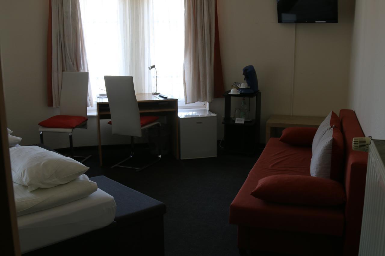 Hotel Moerser Hof Екстериор снимка