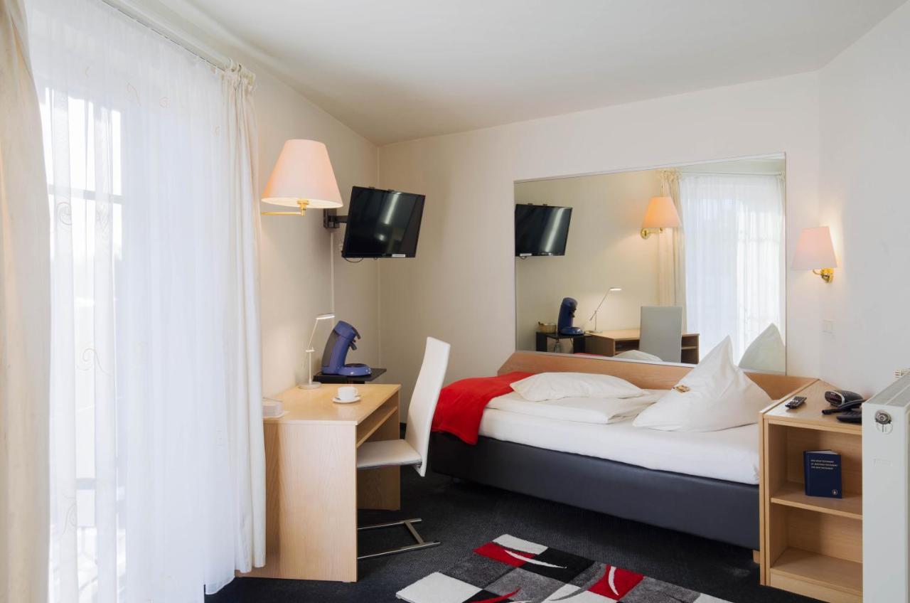 Hotel Moerser Hof Екстериор снимка